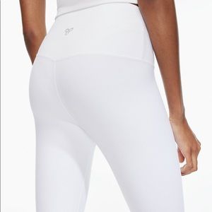 [ARITZIA TNA] cheeky hi-rise 7/8 leggings